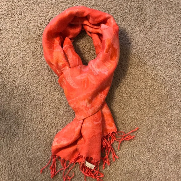 Scarf Collection X||X - Picture 1 of 1